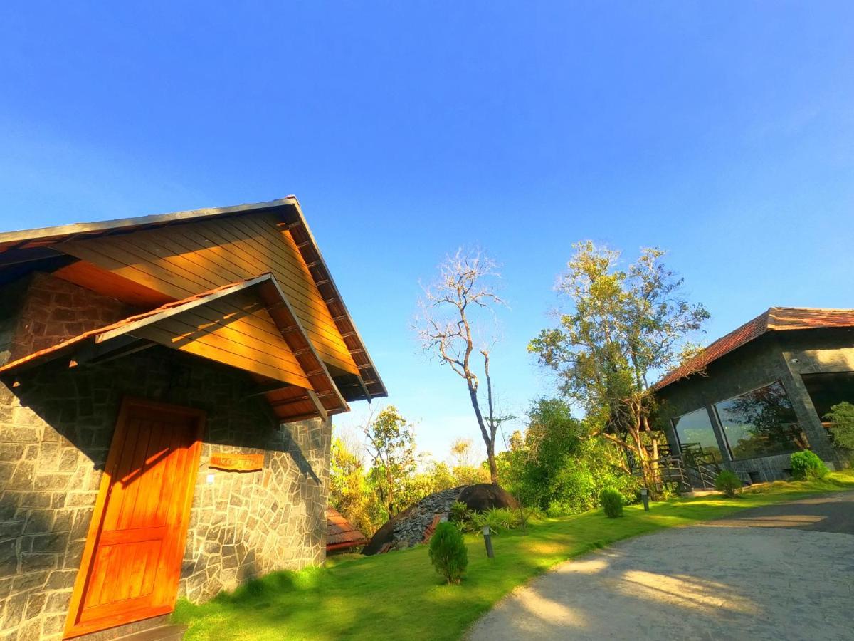 Hotel The Wild Trails Clarks Exotica , Munnar Zewnętrze zdjęcie