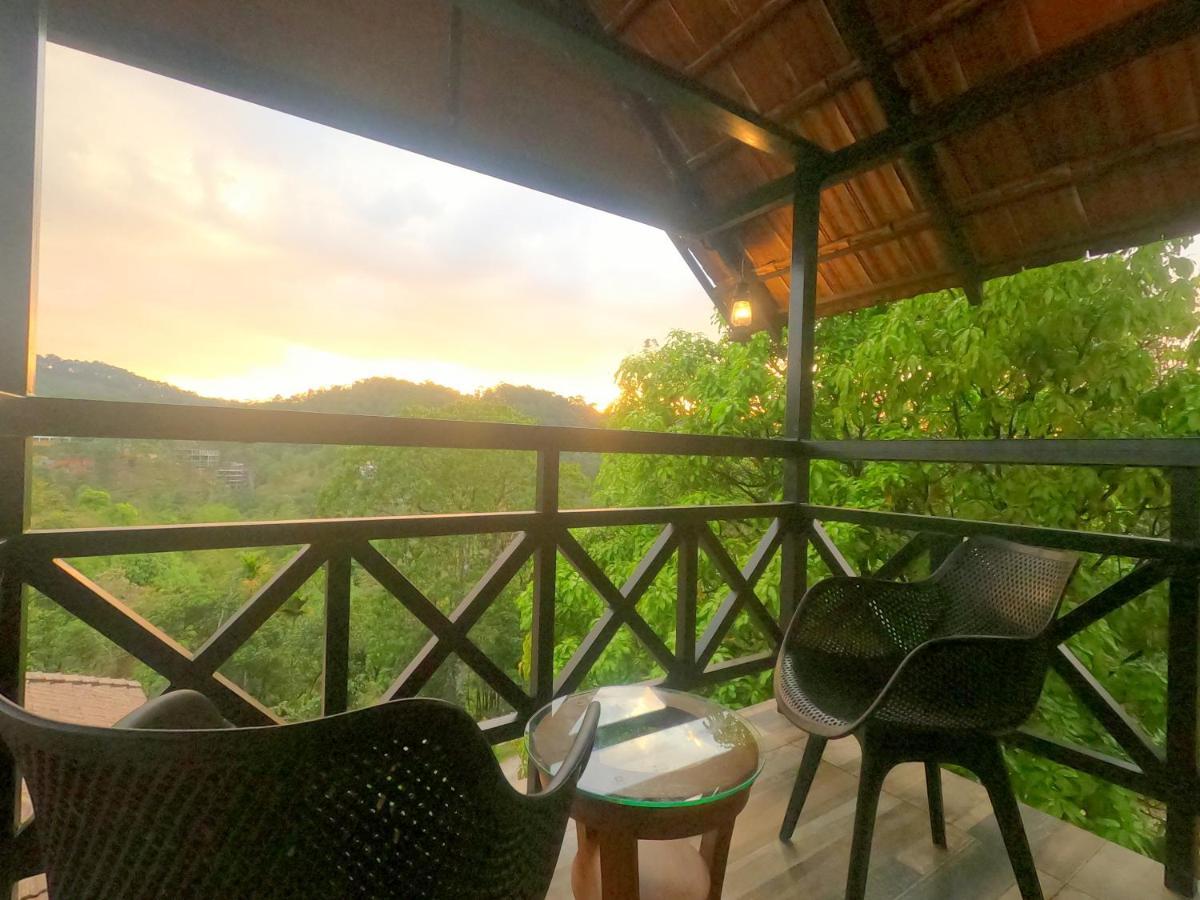 Hotel The Wild Trails Clarks Exotica , Munnar Zewnętrze zdjęcie