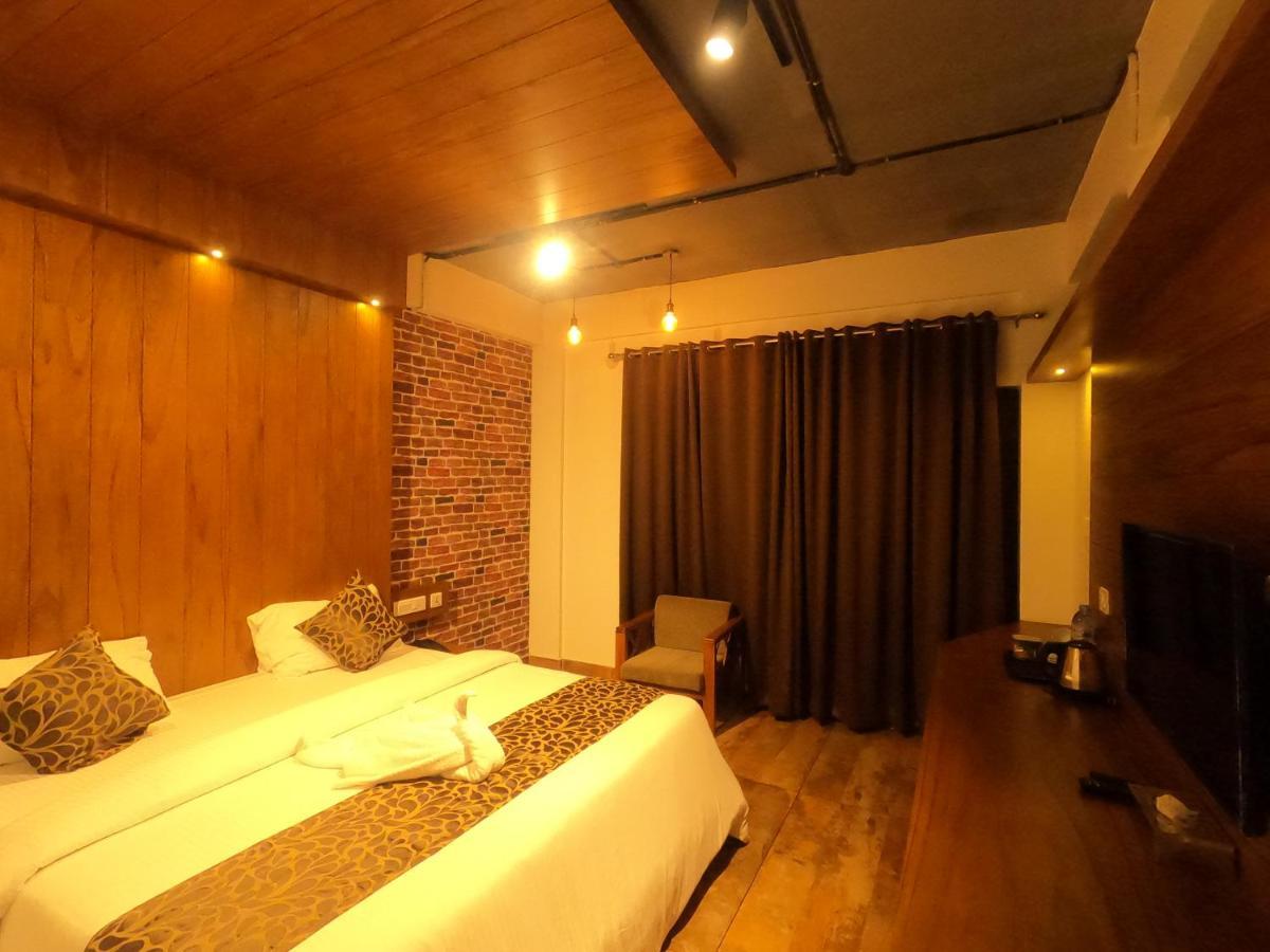 Hotel The Wild Trails Clarks Exotica , Munnar Zewnętrze zdjęcie