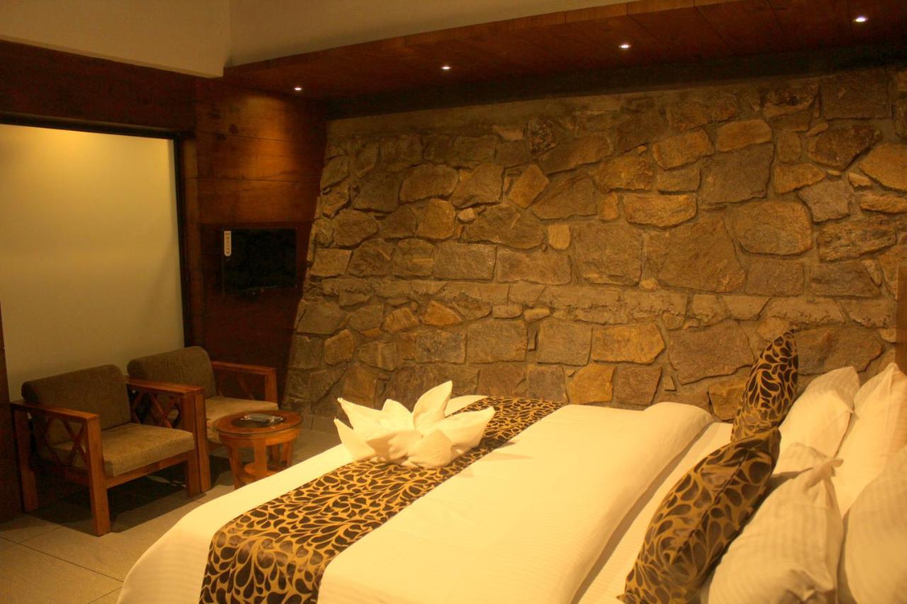Hotel The Wild Trails Clarks Exotica , Munnar Zewnętrze zdjęcie
